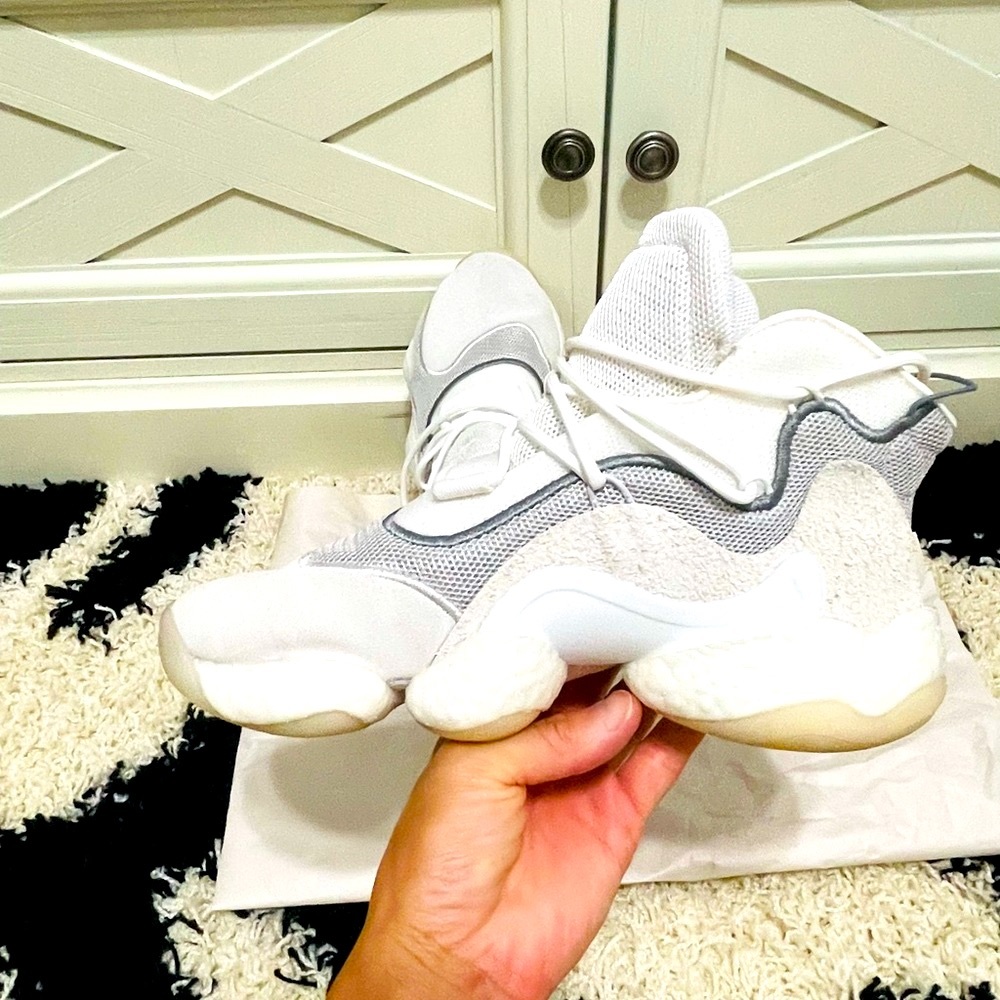 NWOT Men’s Size 6.5 (European Size 39.5) Adidas Crazy BYW Basketball Shoes White - Picture 4 of 15